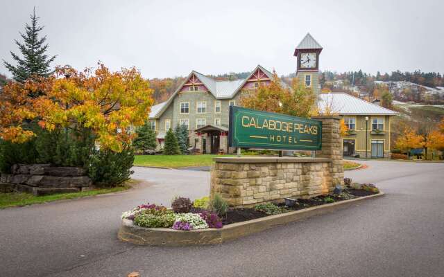 Calabogie Peaks Hotel, Ascend Hotel Collection