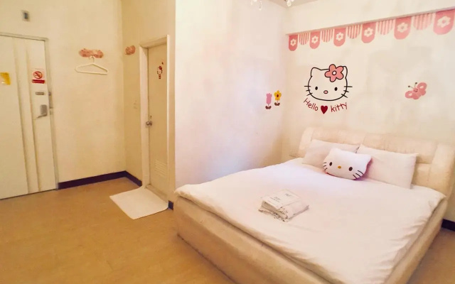 Love Fenjia Colorful Hotel