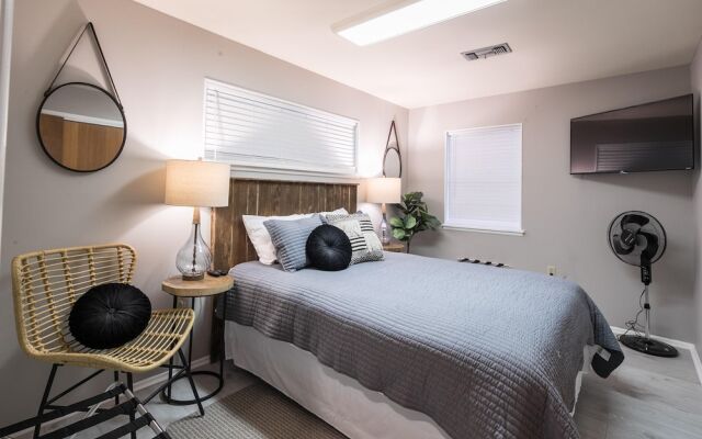 RIVER ROSE - 3 Br Home