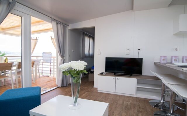 Mobile Home Frangipani 1