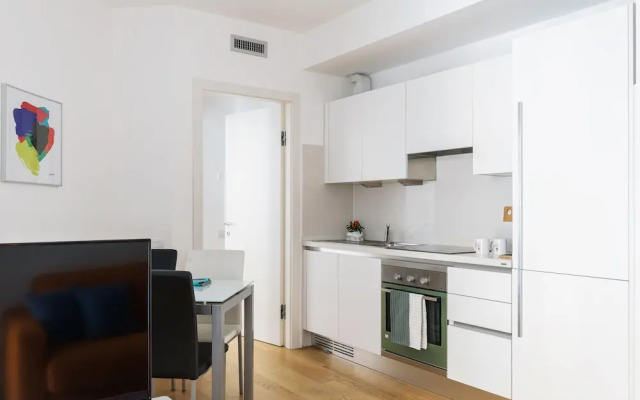 Altido Sunny 1-Bed Flat With/ Balcony