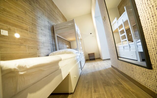 Hostel Link