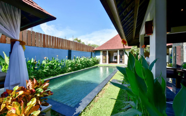 The Khayangan Dreams Villa Umalas