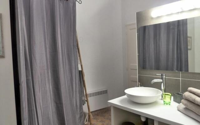 Apartment Rive Gauche