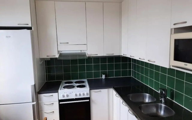 50m2 FREE Parking and Laundry 25min to Center