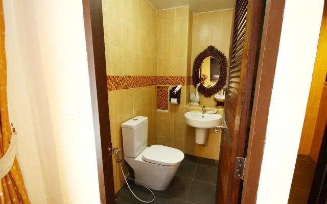 CM Night Bazaar Boutique Hotel