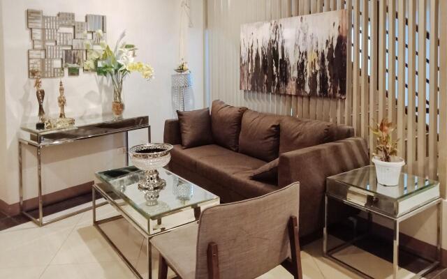 RedDoorz @ H.F. Golden Travellers Inn