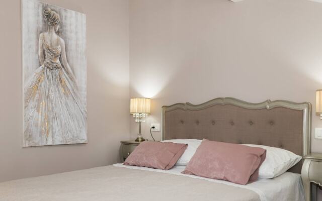 Villa Eleganza With Pool For 9 Guests , Zadar