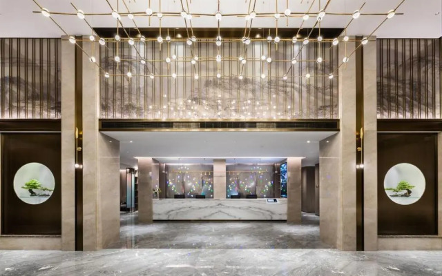 Crystal Orange Shanghai Safari Park