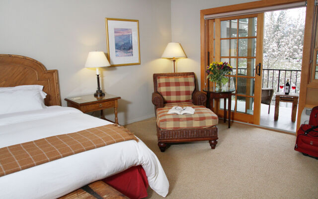 The Lodge at Riverside