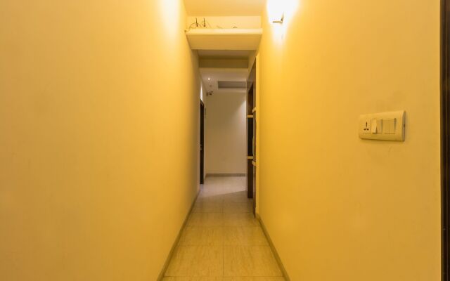 OYO 6796 Retreat Suites Inn