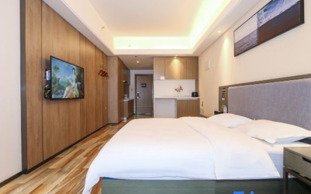 Jinhu Hotel