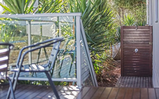 Saltwater Breeze Retreat