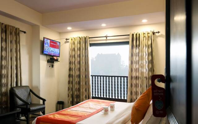 OYO Rooms 055 Mall Rd Tourism Lift