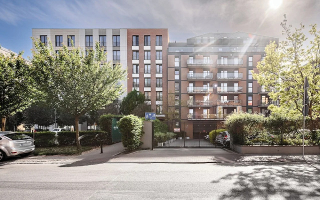 Lumina 3-room apart with large terrace