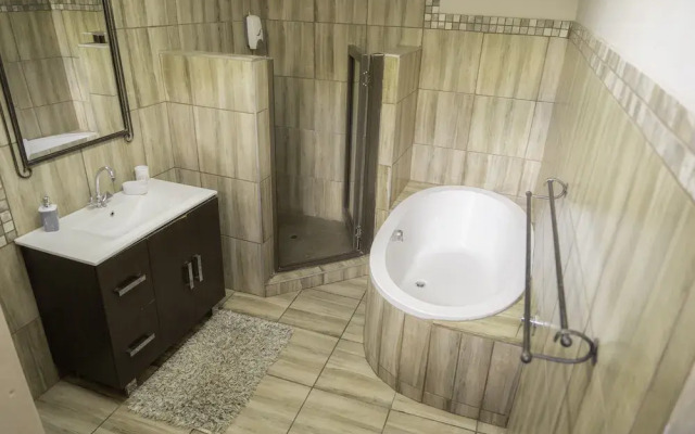 Fully Equipped Self Catering Unit