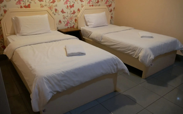 All Day Hotel
