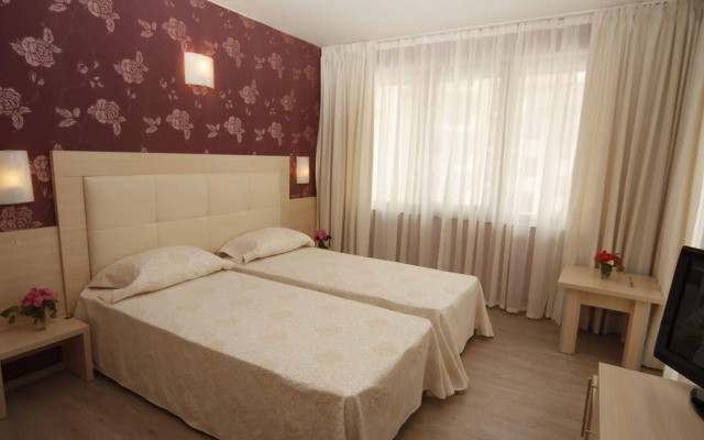 Relax Holiday Complex & Spa