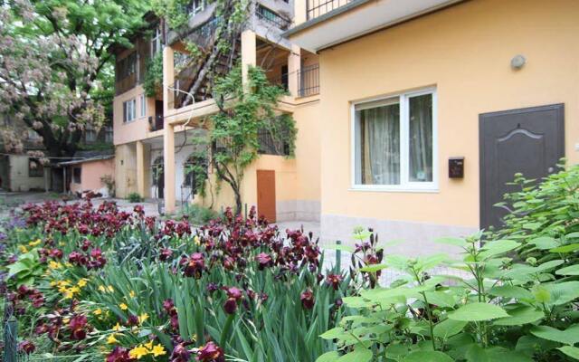 Apart-Hotel On Preobrajenskaya 24