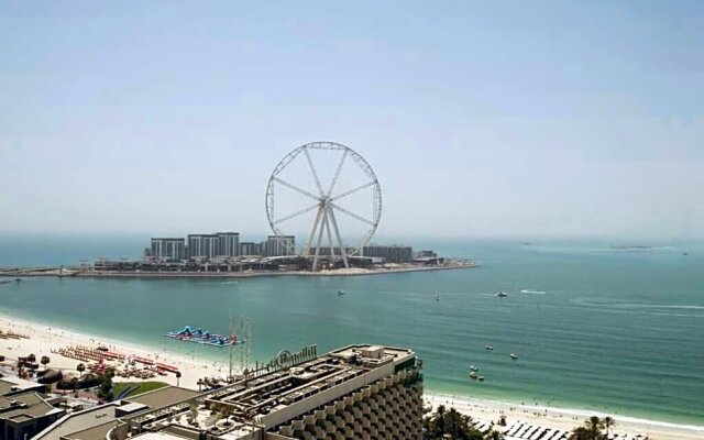 California Hostel Dubai Beach