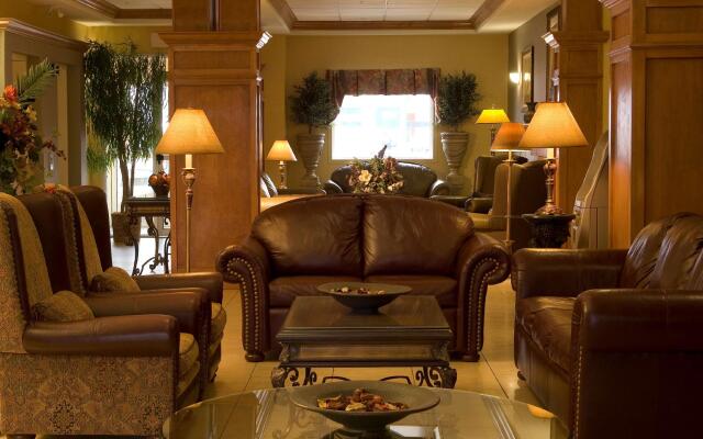 Merit Hotel & Suites
