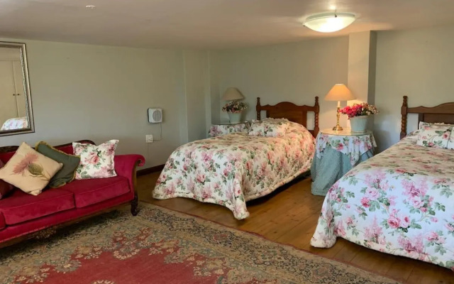 Mountain Rose Guesthouse