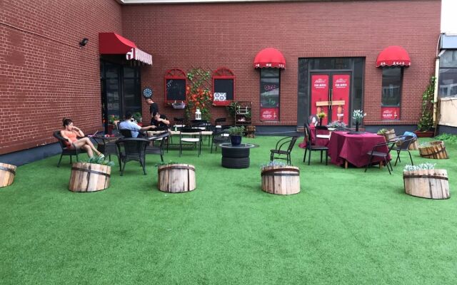 Shakespeare Garden Hostel