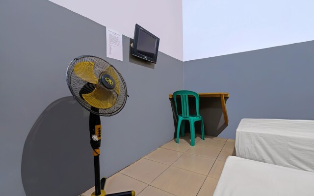 OYO 92893 Santana Residence Syariah