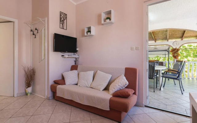 Stunning Home in Vir With Wifi and 2 Bedrooms