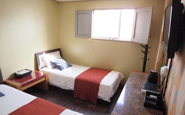 Hostel J Stay