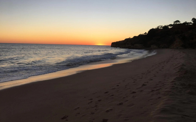 Luxurious T2 apartment, Olhos Dagua