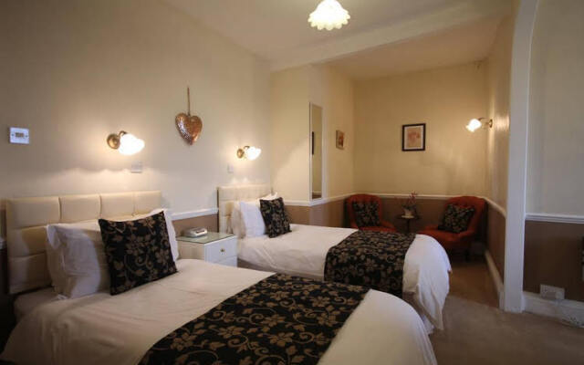 Alcombe House Hotel