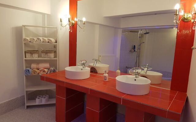 The golden brown luxury guesthouse