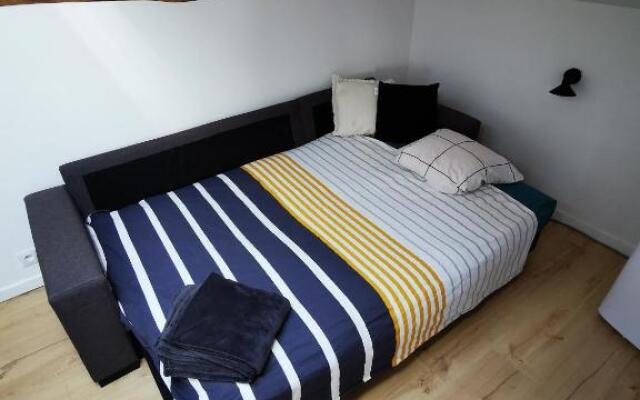 Appartement neuf climatisé sous les toits