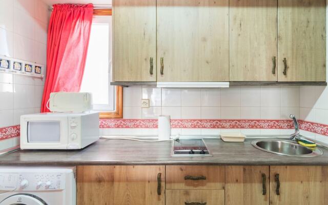 Lovely Apartment in Roquetas De Mar With Balcony