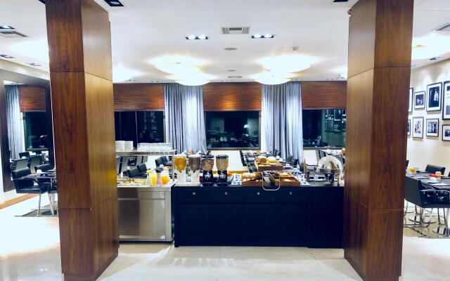 Hotel Metropolitano Supara