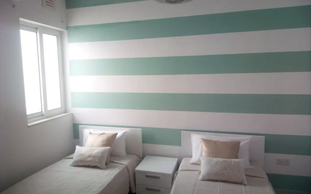 The Edge Apartment