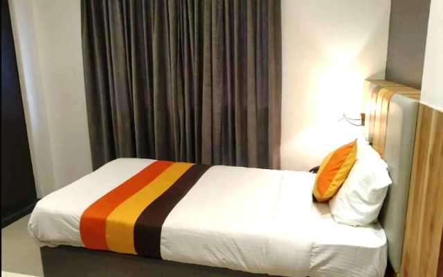 Elita Rooms