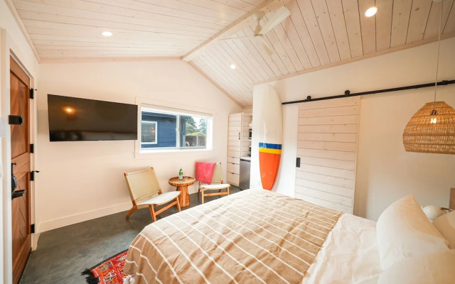 Surf Lodge