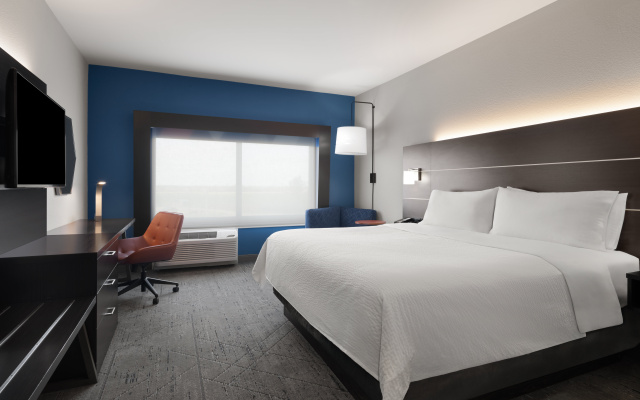 Holiday Inn Express and Suites West Memphis by IHG