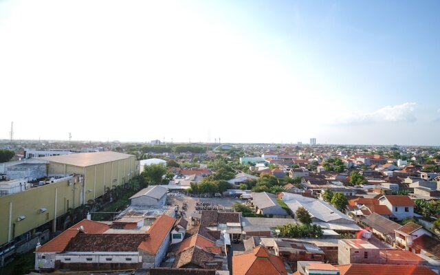 Homey And Comfy 2Br Apartment At Suncity Residence