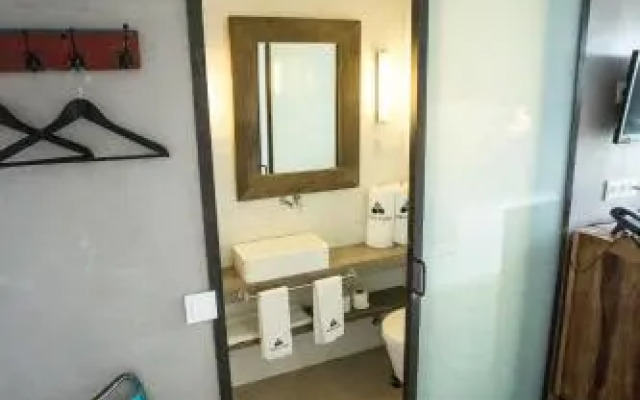 Surfers Lodge Peniche