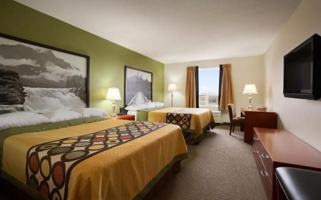 Super 8 Sherwood Park/Edmonton Area