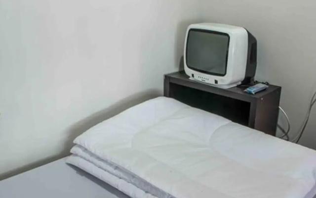 The Traveller Hostel - Adults Only
