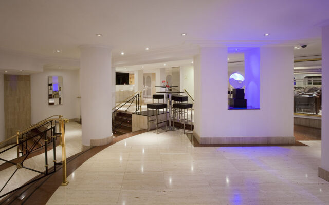 The Level at the Melia White House