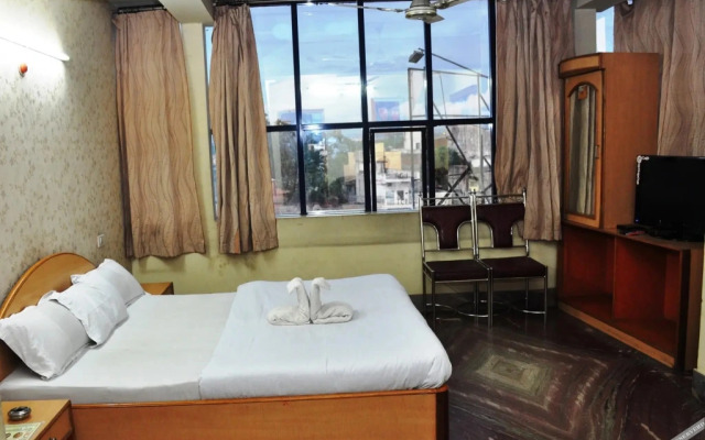 Hotel Aasthaa