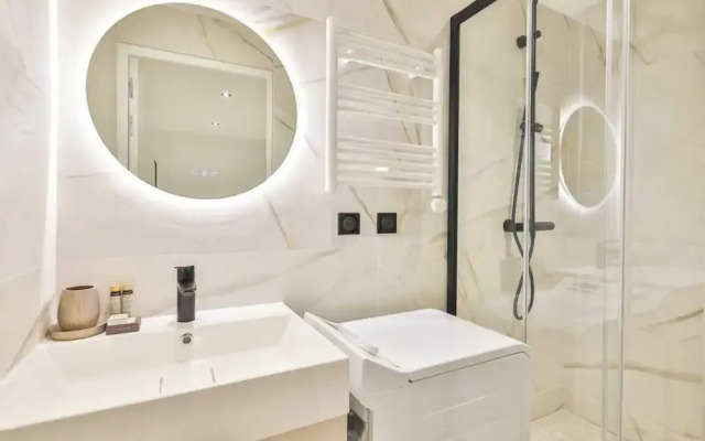 Newly Renovated Appartement Canal de L'ourq