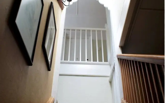 Shady Pines Guest House