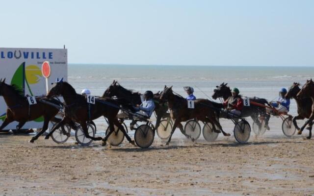 Appartement Jullouville, 3 pièces, 4 personnes - FR-1-361-30