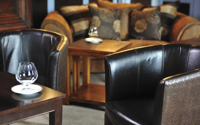 Le Domaine Chateau du Faucon